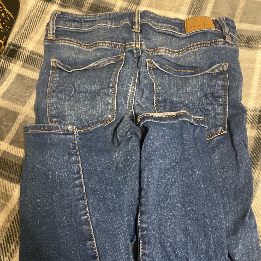 American Eagle ripped jeans!